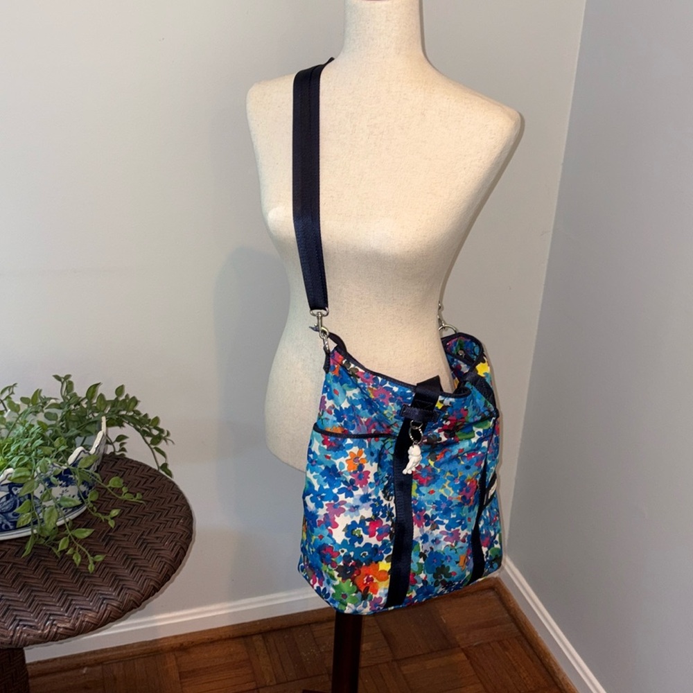 Kipling Colorful Large Tote Bag w/White Gorilla Charm Excellent Condition! - Picture 3 of 16